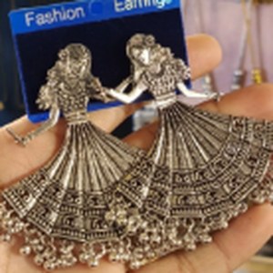 Dancing Radha jhumki