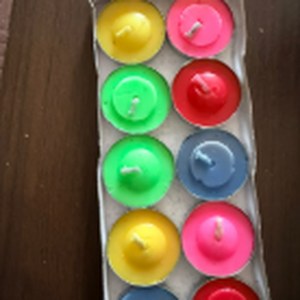 Colourful tealights